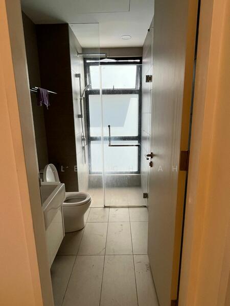 Service Residence for Sale at Skyluxe On The Park Bukit Jalil - Alex Chuah - Bathroom - PropertyGuru.com.my