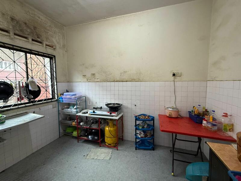 2-storey Terraced House for Sale in Taman Johor Jaya (Johor Bahru) - Yucong . - Kitchen - PropertyGuru.com.my