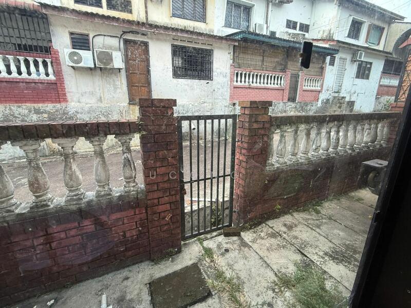 2-storey Terraced House for Sale in Taman Johor Jaya (Johor Bahru) - Yucong . - Exterior - PropertyGuru.com.my