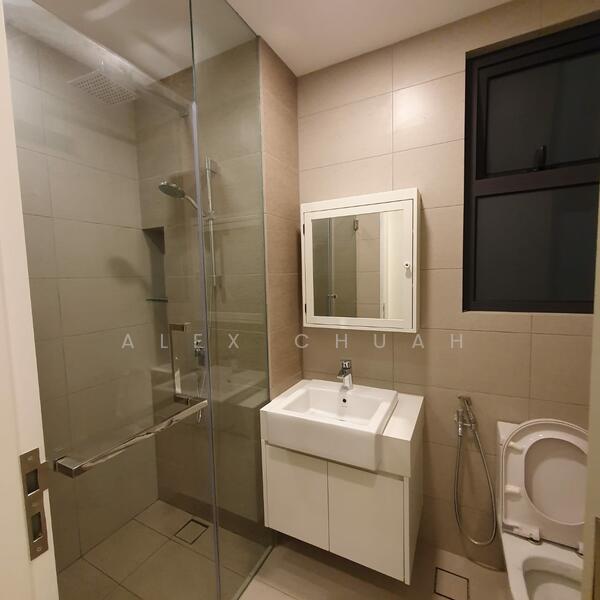 Service Residence for Sale at Skyluxe On The Park Bukit Jalil - Alex Chuah - Bathroom - PropertyGuru.com.my