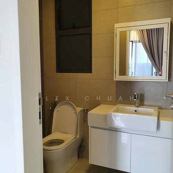Service Residence for Sale at Skyluxe On The Park Bukit Jalil - Alex Chuah - Bathroom - PropertyGuru.com.my