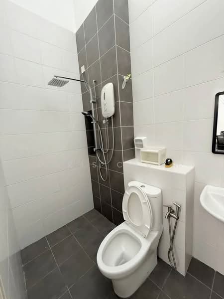2-storey Terraced House for Rent in Setia Alam (Selangor) - Doris Chuah - Bathroom - PropertyGuru.com.my