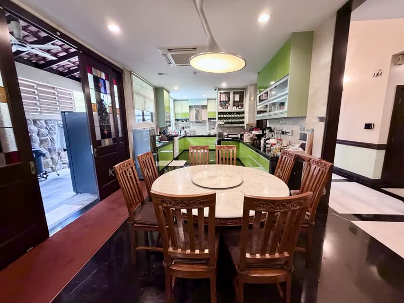 Bungalow House untuk Dijual di Seksyen U1 (Glenmarie) - Kenny Chua - Dining Room - PropertyGuru.com.my
