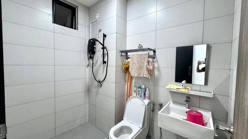 Service Residence for Rent at Meldrum Heights (Residensi Meldrum) - Yuzhi Lim - Bathroom - PropertyGuru.com.my