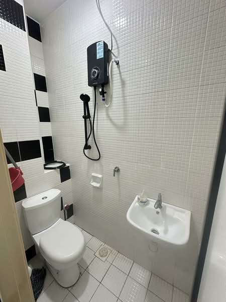 The Sky Executive Suites untuk Untuk Disewa - RM 2,500 /bulan, Apr 2026 - Bathroom - PropertyGuru.com.my