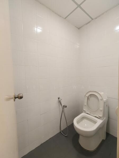Shop / Office for Rent in KL City Centre (Kuala Lumpur) - YEN LI WAI - Bathroom - PropertyGuru.com.my