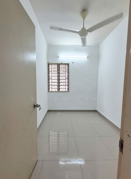 Pangsapuri untuk Dijual di Pangsapuri Akasia (Bandar Botanic) - Vivan Tan - Interior - PropertyGuru.com.my
