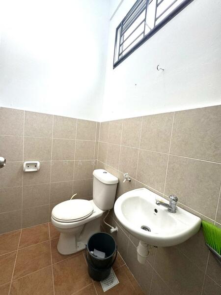 Rumah Teres 2.5 Tingkat untuk Dijual di Iskandar Puteri (Nusajaya) (Johor) - Sharon Ng - Bathroom - PropertyGuru.com.my