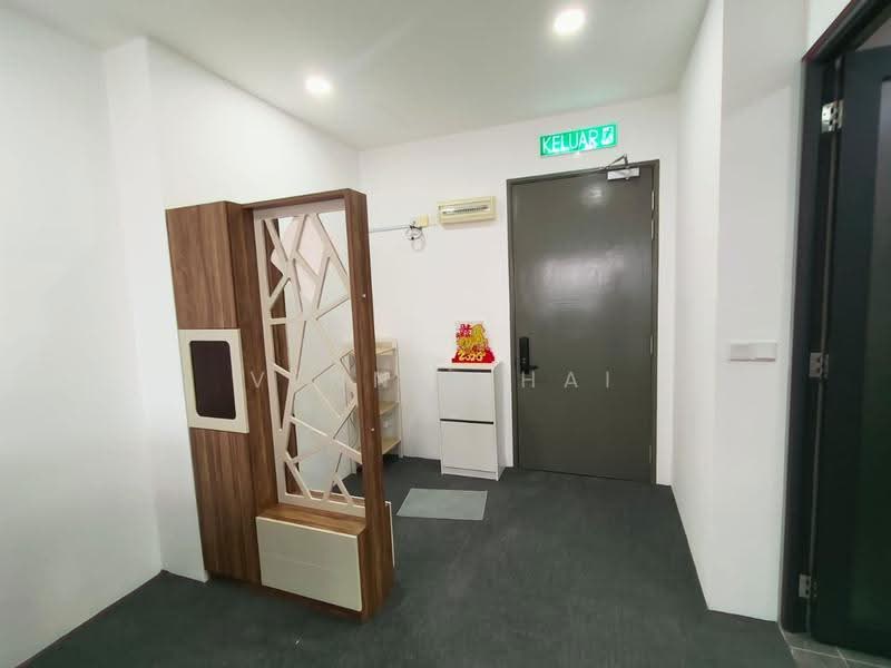 Pejabat untuk Disewa di Bandar Puteri Puchong (Puchong) - Vennis Hai - Entrance - PropertyGuru.com.my
