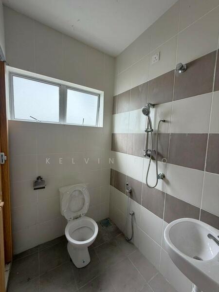 2-storey Terraced House for Sale in Taman Banjar Jaya (Teluk Intan) - Kelvin Foo - Bathroom - PropertyGuru.com.my