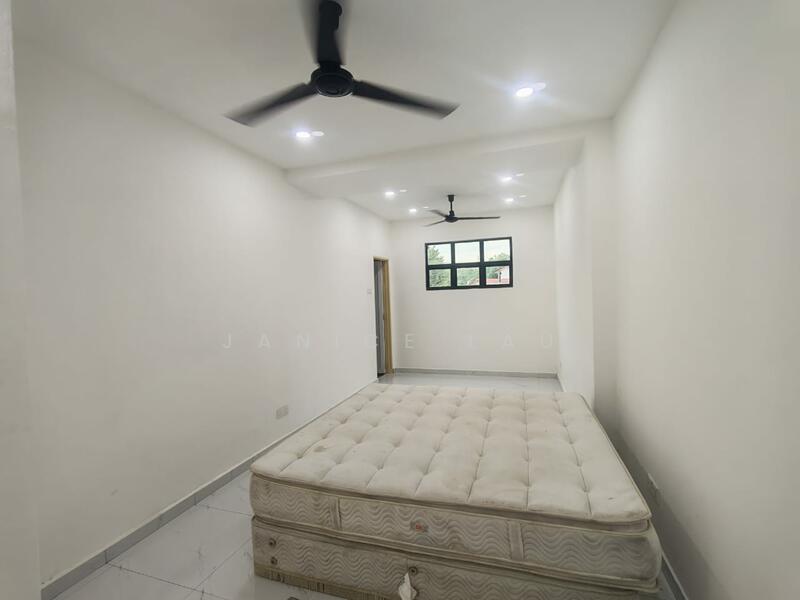 Semi-Detached House for Sale in Taman Koperasi Cuepacs (Cheras) - Janice Lau - Bedroom - PropertyGuru.com.my