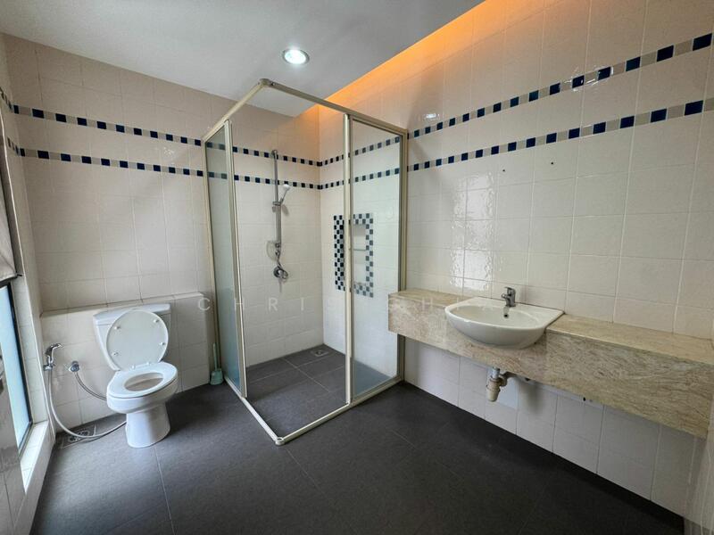 Bukit Gita Bayu Bangalow untuk Untuk Disewa - RM 6,500 /bulan, Apr 2026 - Bathroom - PropertyGuru.com.my