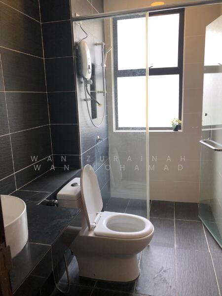 Townhouse for Sale in Shah Alam (Selangor) - Wan Zurainah Wan Mohamad - Bathroom - PropertyGuru.com.my