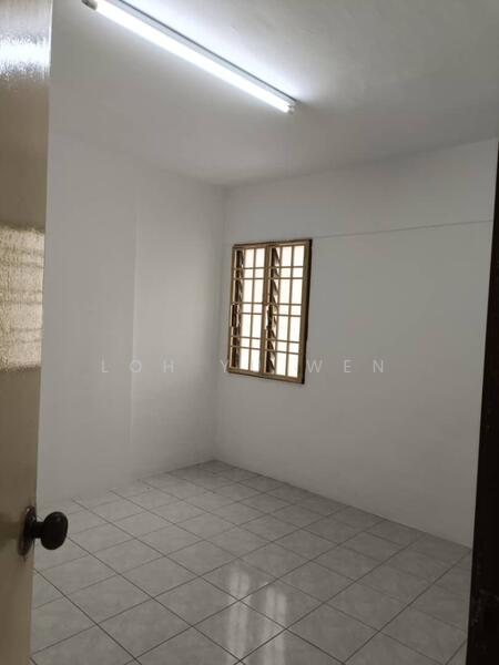 For Rent - Desa Indah Block 86