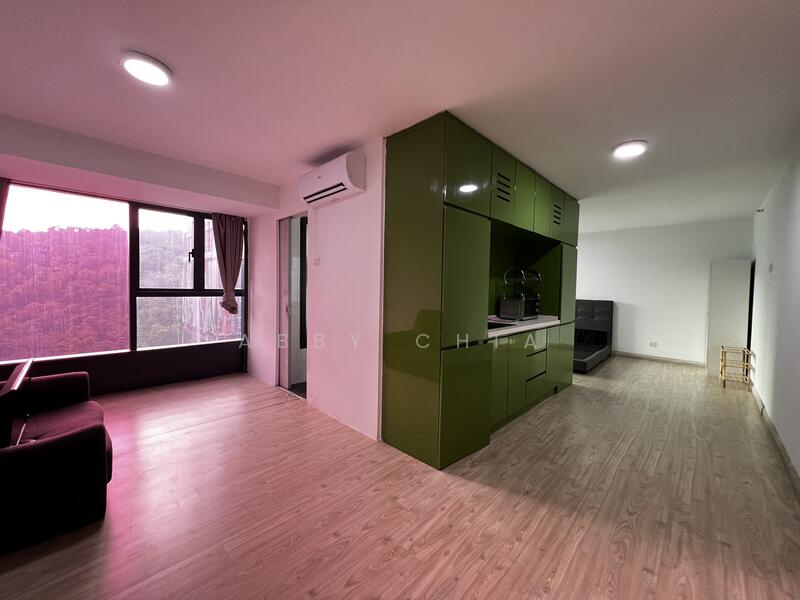 Untuk Disewa - Halo Sunday @ Empire City