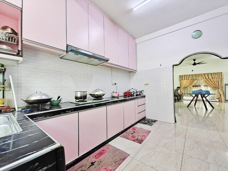 2-storey Terraced House for Sale in Kota Puteri Seksyen 5 (Batu Arang) - Zaidi Idris - Kitchen - PropertyGuru.com.my