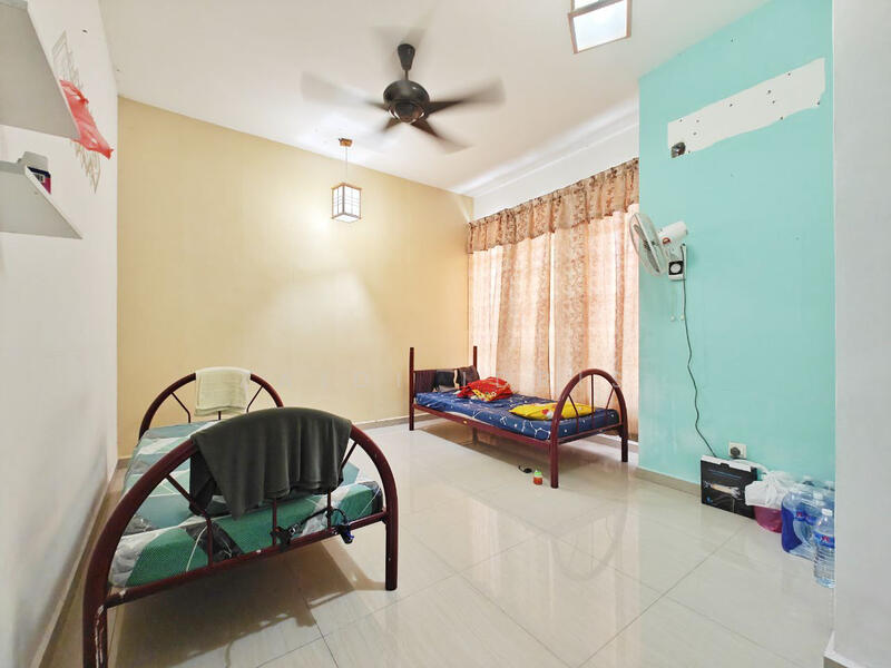 2-storey Terraced House for Sale in Kota Puteri Seksyen 5 (Batu Arang) - Zaidi Idris - Bedroom - PropertyGuru.com.my