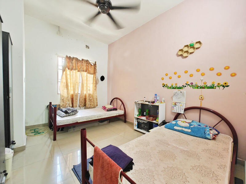2-storey Terraced House for Sale in Kota Puteri Seksyen 5 (Batu Arang) - Zaidi Idris - Bedroom - PropertyGuru.com.my