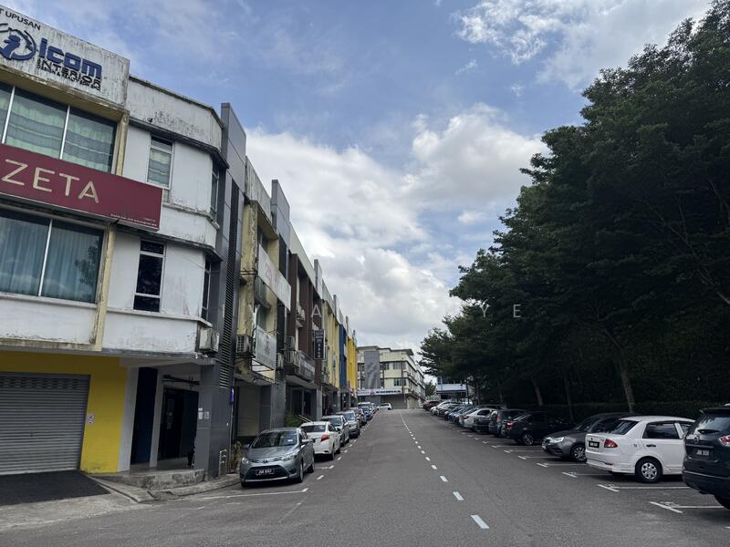 Shop for Sale in Kempas Utama (Tebrau) - Vivian Chye - Exterior - PropertyGuru.com.my
