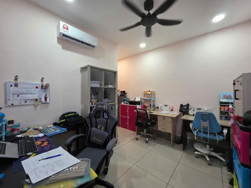 2-storey Terraced House for Sale at Taman Sri Pulai Perdana - Ruby Tan - Study - PropertyGuru.com.my