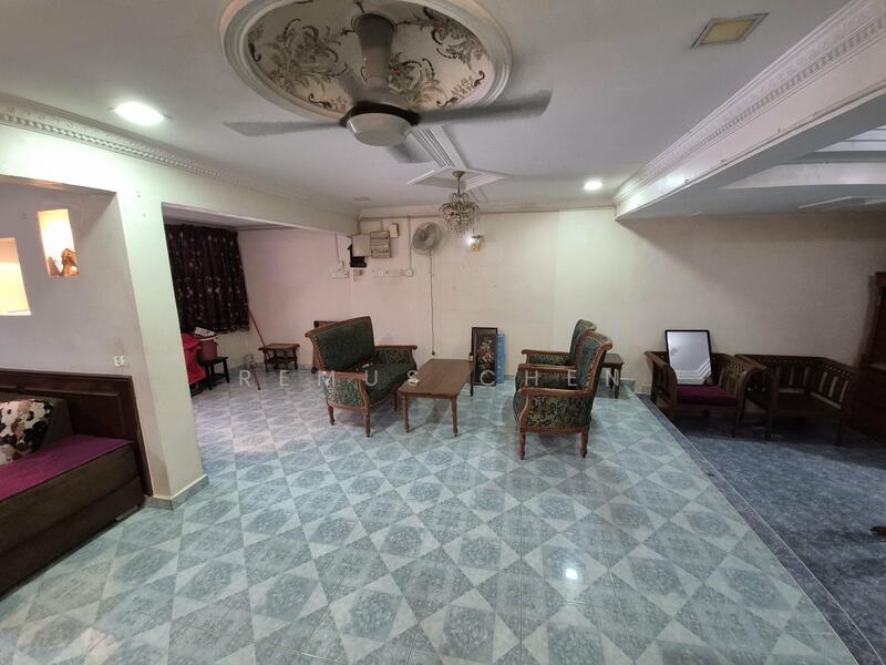 Terraced House for Sale in Taman Selayang (Selayang) - Remus Chen - Living Room - PropertyGuru.com.my