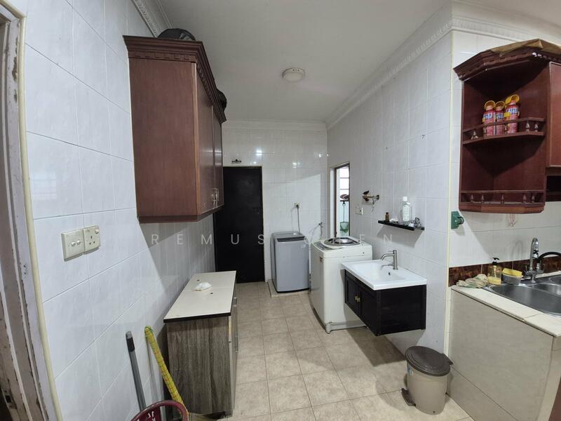 Terraced House for Sale in Taman Selayang (Selayang) - Remus Chen - Kitchen - PropertyGuru.com.my