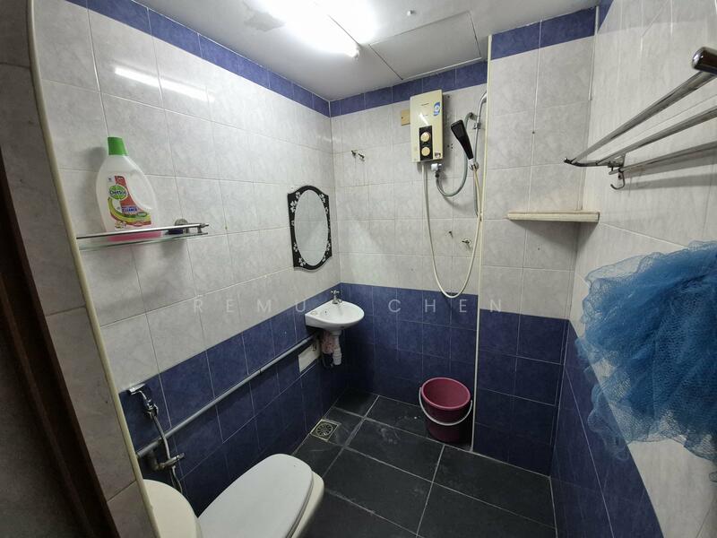 Terraced House for Sale in Taman Selayang (Selayang) - Remus Chen - Bathroom - PropertyGuru.com.my