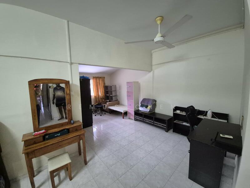 Terraced House for Sale in Taman Selayang (Selayang) - Remus Chen - Living Room - PropertyGuru.com.my