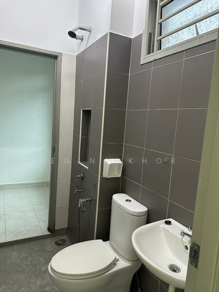 2-storey Terraced House for Sale in Nusa Bayu (Iskandar Puteri (Nusajaya)) - Regina Khor - Bathroom - PropertyGuru.com.my