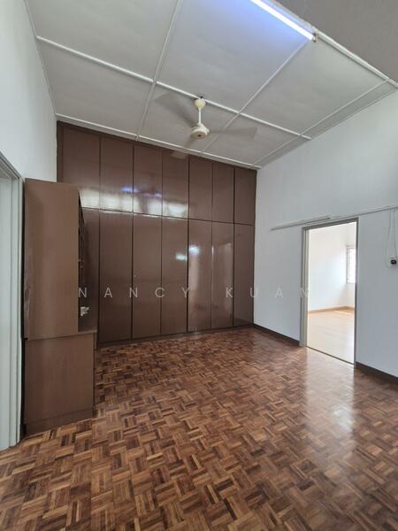 Upstairs Living area