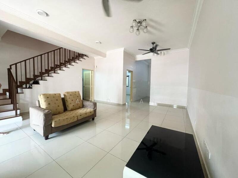2-storey Terraced House for Sale in Kota Bayuemas (Klang) - AJ Devan - Living Room - PropertyGuru.com.my
