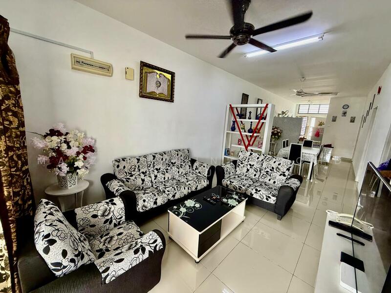 Albury 1 @ Mahkota Hills untuk Untuk Dijual - RM 335,000, Feb 2026 - Living Room - PropertyGuru.com.my