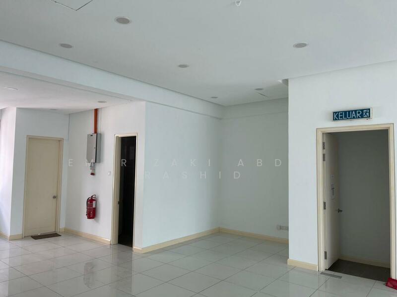 Retail Office for Rent in Glenmarie (Selangor) - Emir Zaki Abdul Rashid - Interior - PropertyGuru.com.my