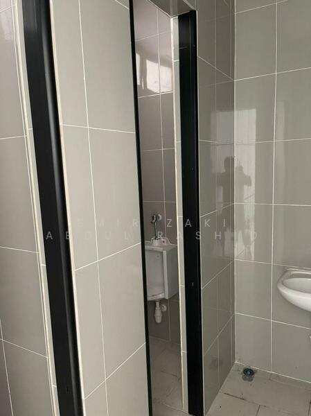 Retail Office for Rent in Glenmarie (Selangor) - Emir Zaki Abdul Rashid - PropertyGuru.com.my