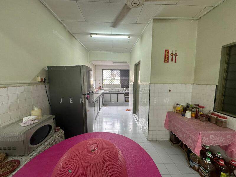 1-storey Terraced House for Sale in Taman Sri Pulai Perdana (Skudai) - Jennie Chew - Kitchen - PropertyGuru.com.my