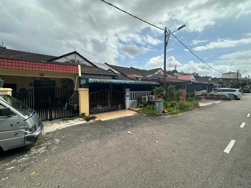 1-storey Terraced House for Sale in Taman Sri Pulai Perdana (Johor Bahru) - Jennie Chew - Exterior - PropertyGuru.com.my
