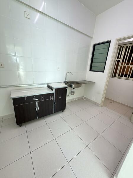 Condominium for Sale at One Foresta - Fanny Wong - Kitchen - PropertyGuru.com.my