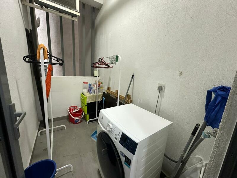 Condominium for Rent at Vivo Residential Suites - Yi Jun - Balcony - PropertyGuru.com.my