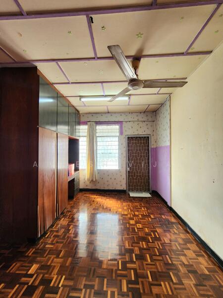 2-storey Terraced House for Sale in Petaling Jaya (Selangor) - Ahnesh Vijay - Bedroom  - PropertyGuru.com.my
