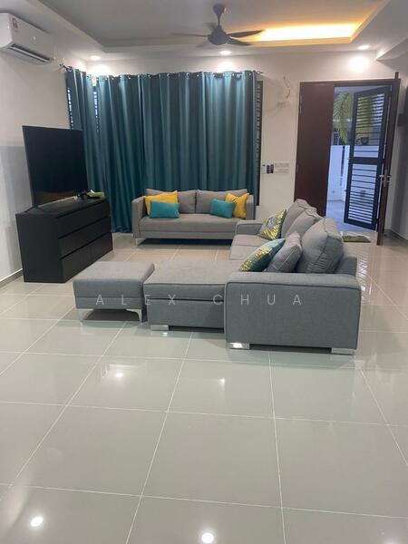 Rumah Teres 2 Tingkat untuk Disewa di Bandar Rimbayu (Telok Panglima Garang) - Alex Chua - Living Room - PropertyGuru.com.my