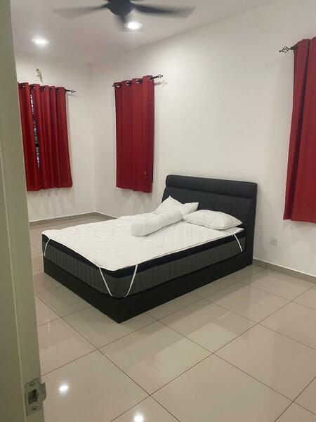 Rumah Teres 2 Tingkat untuk Disewa di Bandar Rimbayu (Telok Panglima Garang) - Alex Chua - Bedroom - PropertyGuru.com.my