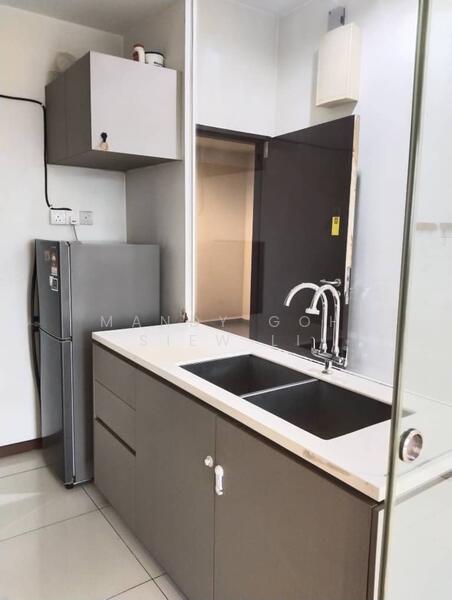 Service Residence for Rent at Crescent Bay Suites (Teluk Bayu) - Mandy Goh Siew Li - Kitchen - PropertyGuru.com.my