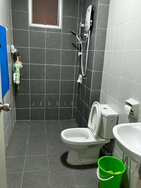 Service Residence for Sale at BSP 21 - Jessie Lim - Bathroom - PropertyGuru.com.my