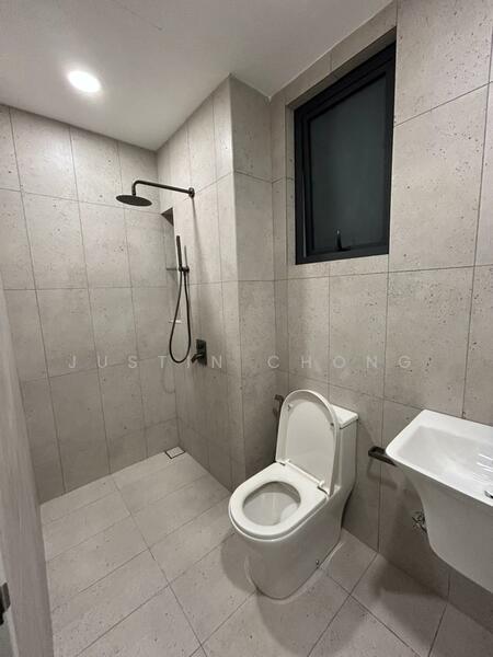 Condominium for Rent at EdgeWood Residences @ SkySanctuary - Justin Chong - Bathroom - PropertyGuru.com.my
