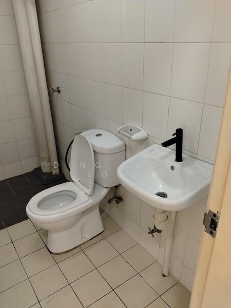 Seri Jati untuk Untuk Disewa - RM 1,100 /bulan, Feb 2026 - Bathroom - PropertyGuru.com.my