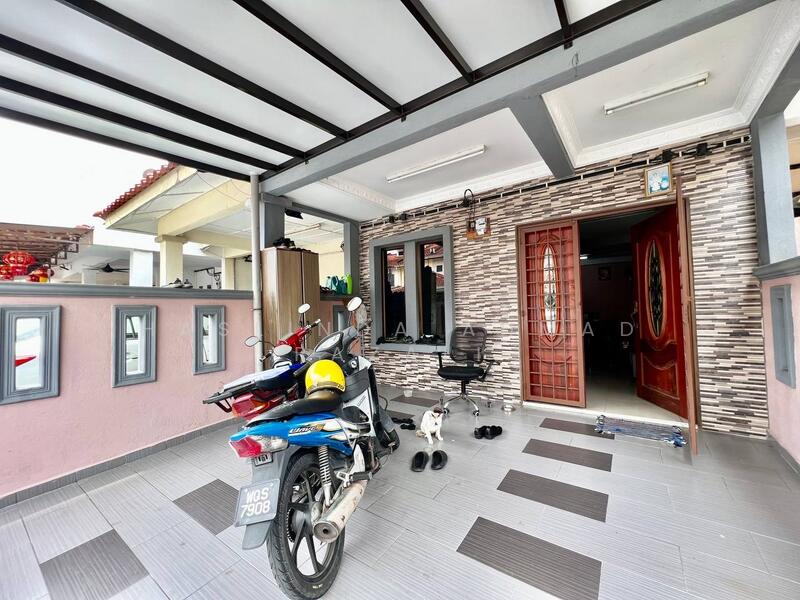 Low Cost Taman Villa Heights 2 untuk Untuk Dijual - RM 400,000, Feb 2026 - Exterior - PropertyGuru.com.my