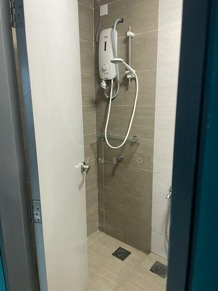 Condominium for Rent at Koi Suites - Wayne Oh - Bathroom - PropertyGuru.com.my