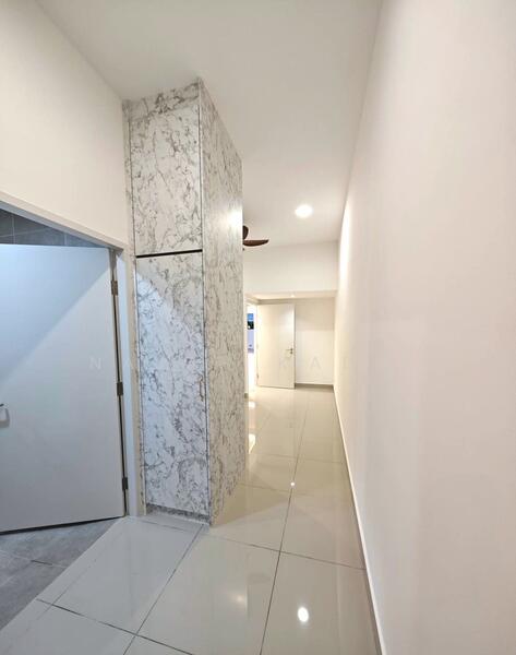 Sejati Lakeside @ Cyberjaya untuk Untuk Disewa - RM 5,000 /bulan, Mac 2026 - Corridor - PropertyGuru.com.my