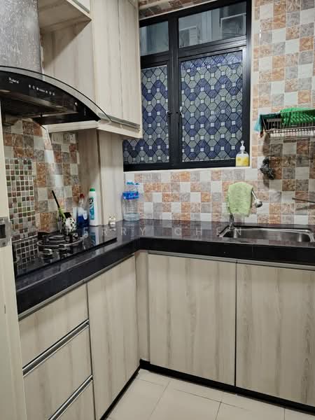 Servis Apartment untuk Dijual di Univ 360 Place - Terry Chen - Kitchen - PropertyGuru.com.my