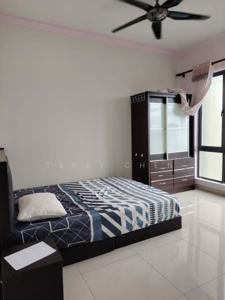 Servis Apartment untuk Dijual di Univ 360 Place - Terry Chen - Bedroom - PropertyGuru.com.my